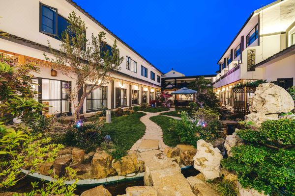 云和夜泊酒店(無(wú)錫靈山小鎮(zhèn)拈花店)